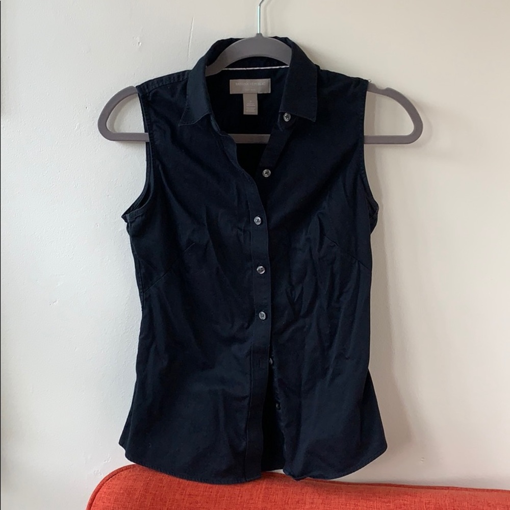 Black Banana Republic sleeveless button down sz 2